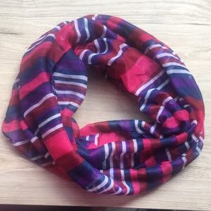 Stripped infinity scarf